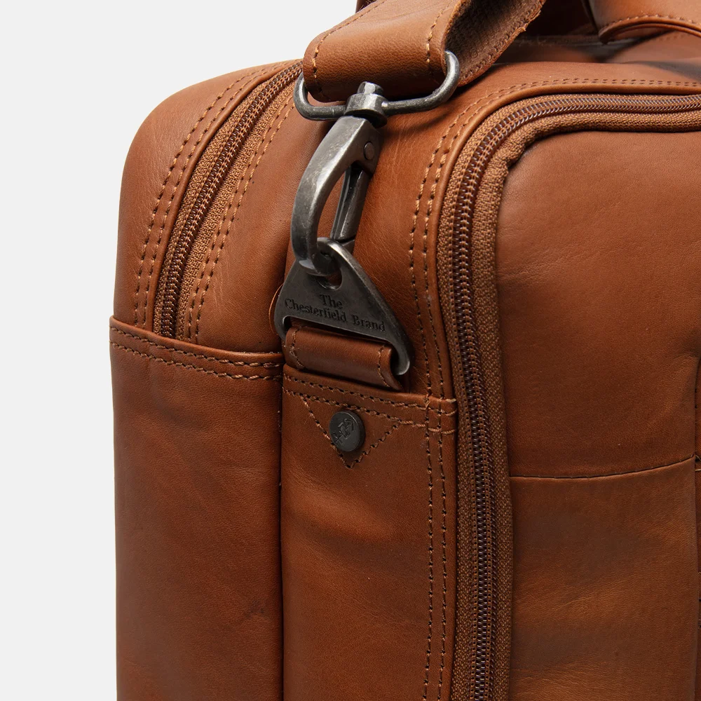 Chesterfield Ryan laptoptas 17 inch cognac bij Duifhuizen