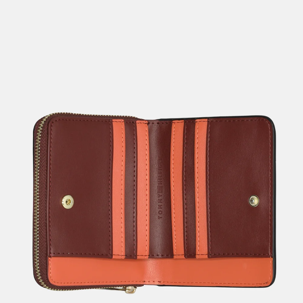 Tommy Hilfiger Icon ziparound met flap portemonnee M velvet maroon bij Duifhuizen