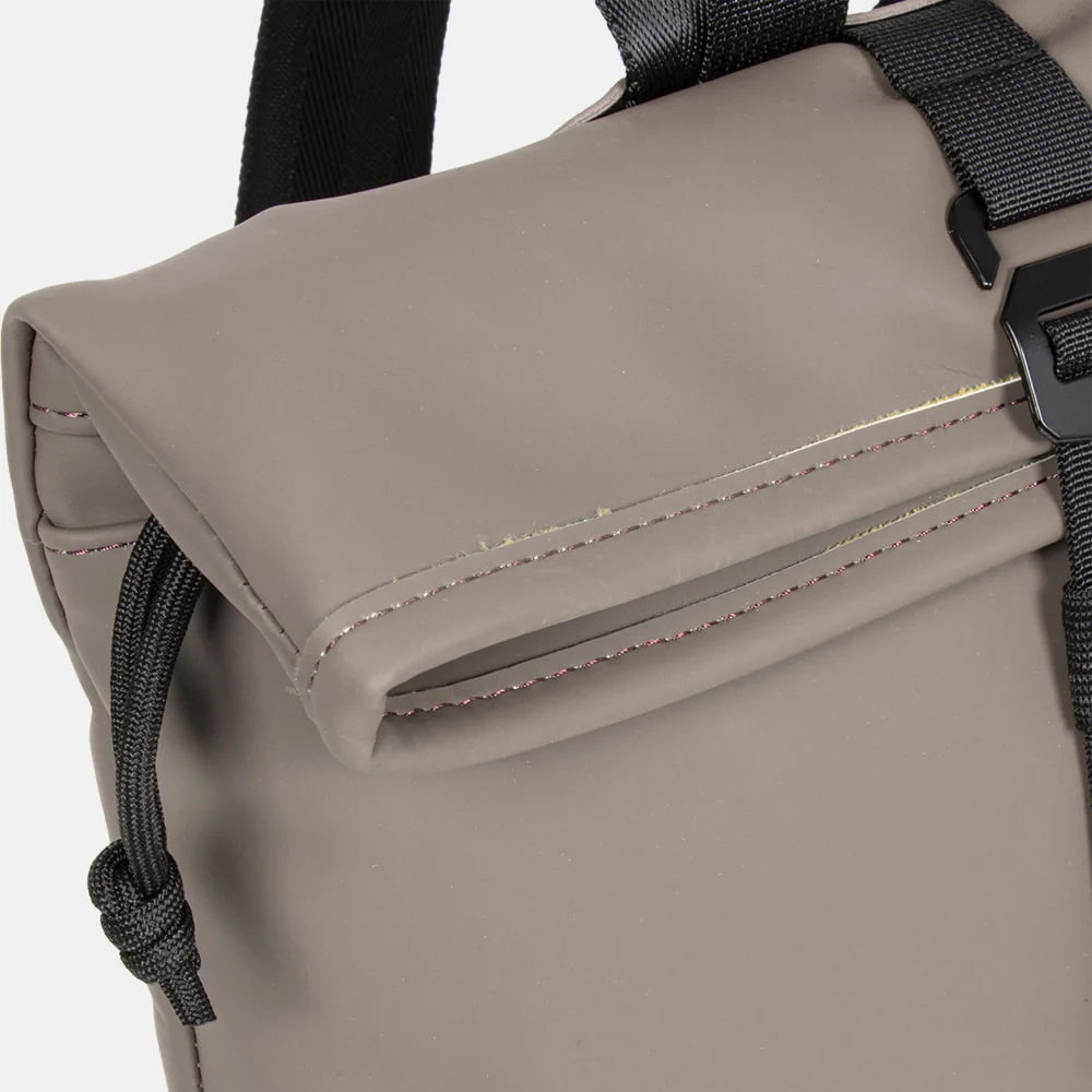 New Rebels Mart rugzak small taupe bij Duifhuizen