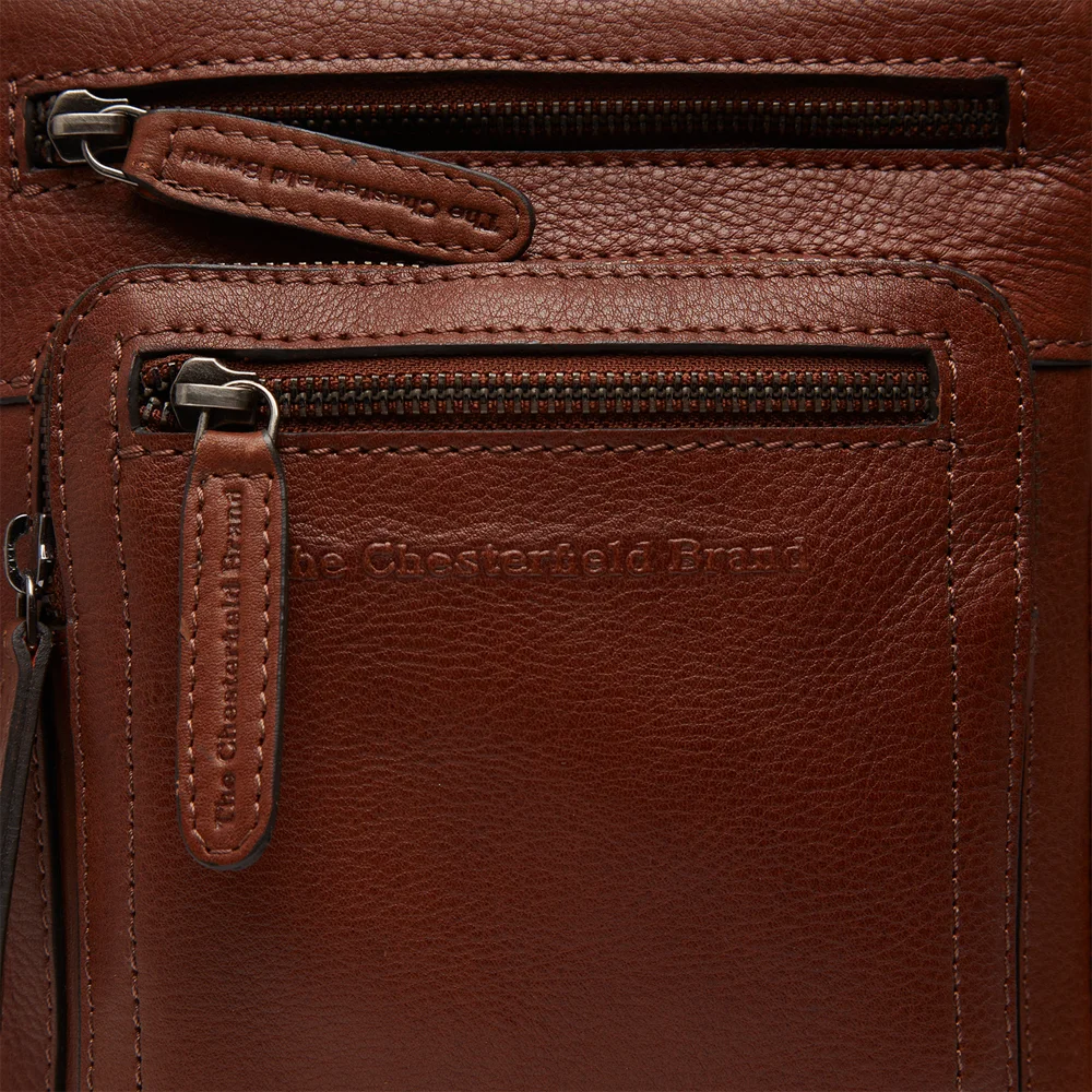 Chesterfield Ancona schoudertas cognac bij Duifhuizen