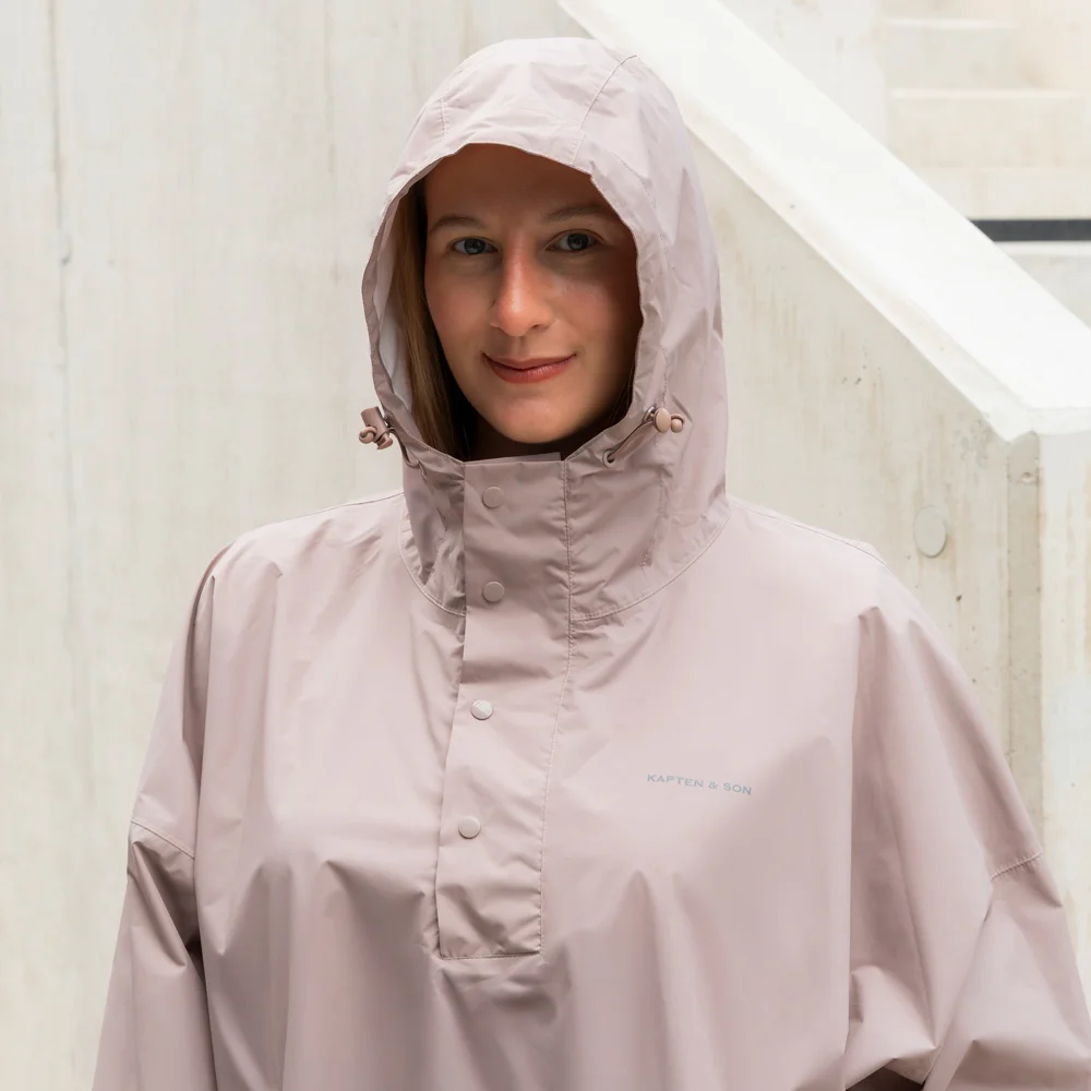 Kapten & Son regenjas/poncho muted rose bij Duifhuizen