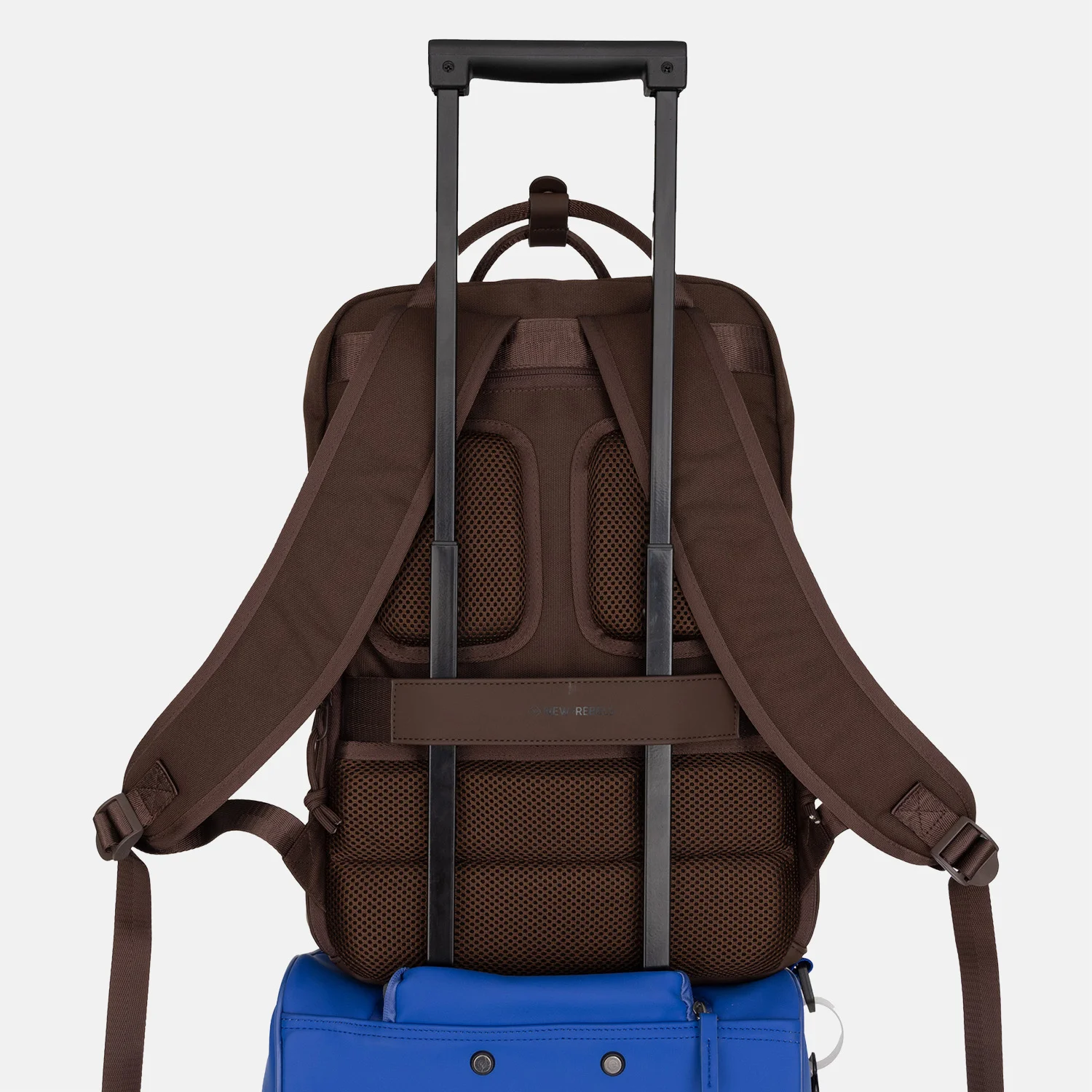 New Rebels Bruce laptoprugzak 15 inch brown bij Duifhuizen