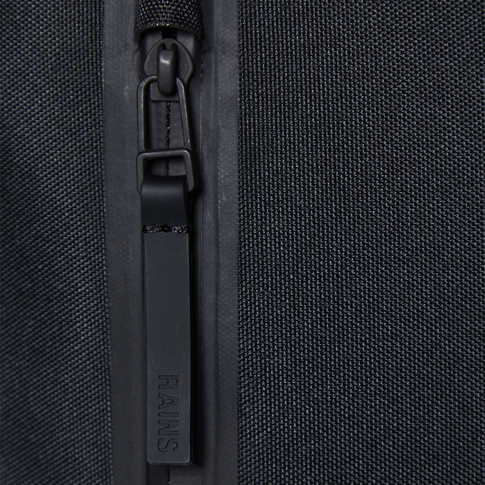 Rains rugzak 15 inch navy bij Duifhuizen