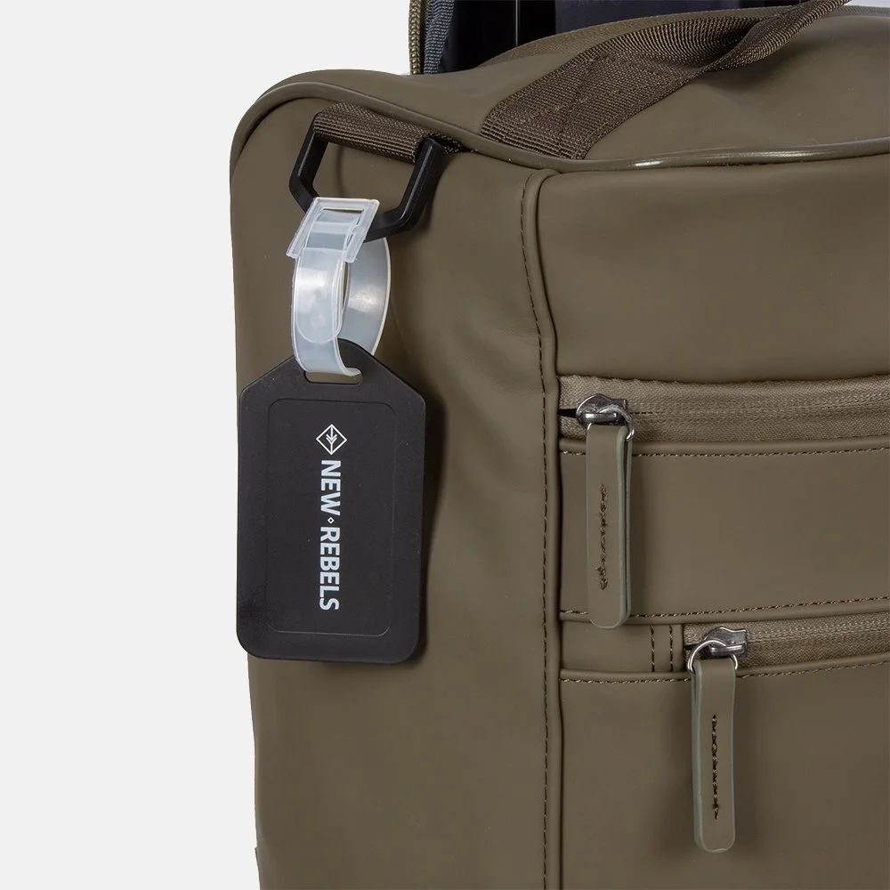 New Rebels Harper on board reistas S olive bij Duifhuizen