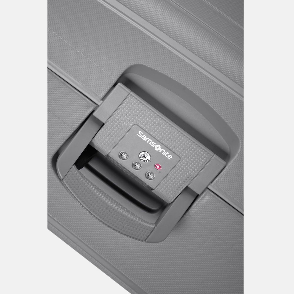 Samsonite S'Cure spinner 55 cm silver bij Duifhuizen