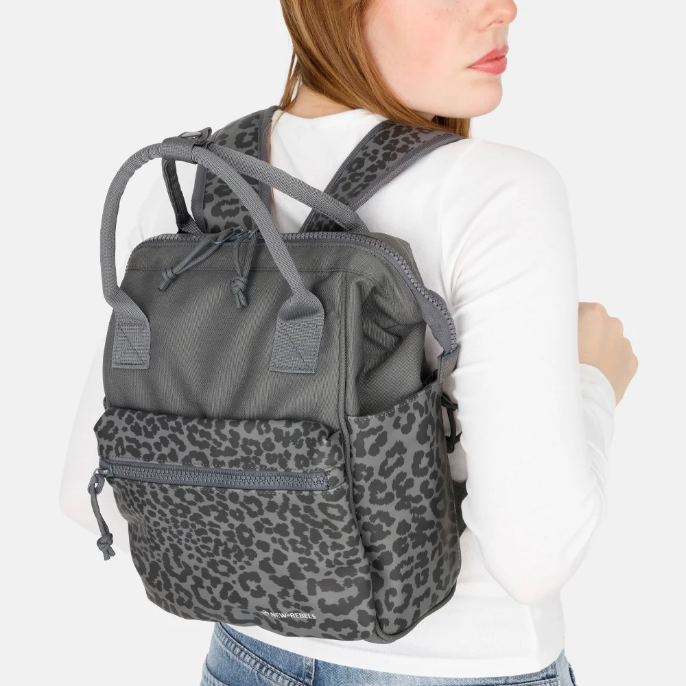 New Rebels Urban Weverly rugzak S black leopard bij Duifhuizen