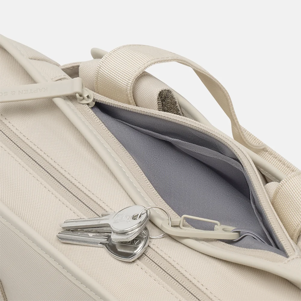 Kapten & Son Lindby Pro laptoprugzak sandstone bij Duifhuizen