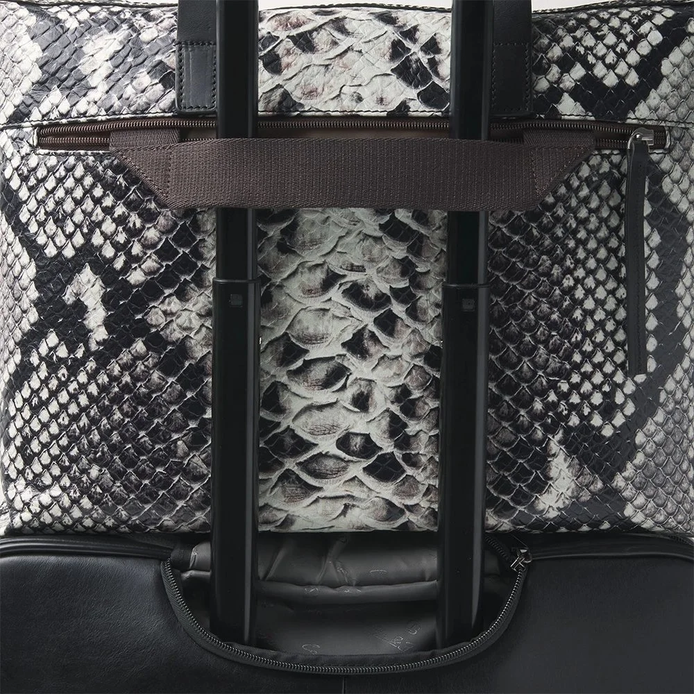 Castelijn en Beerens Verona Python limited edition laptoptas 15.6 inch python bij Duifhuizen