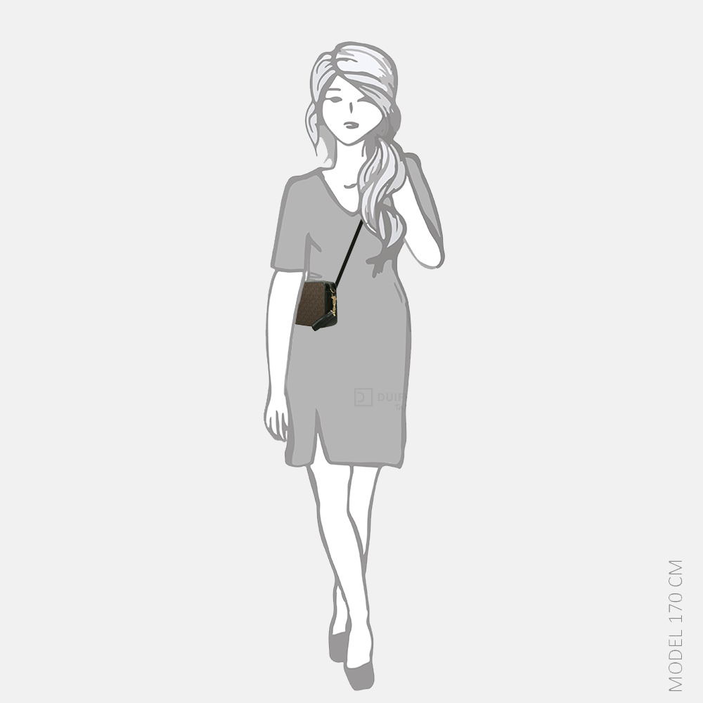 Michael Kors Jet Set camera bag crossbody tas brown acorn bij Duifhuizen