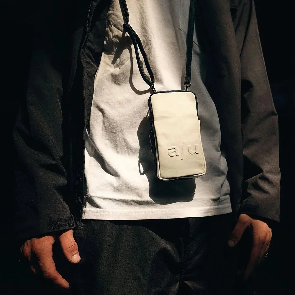 Aunts and Uncles Japan Uji telefoontas dust bij Duifhuizen