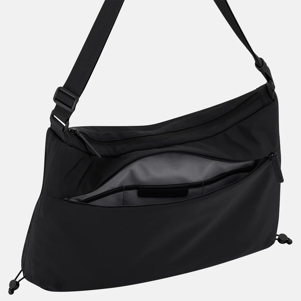 Kapten & Son Skara Large crossbody tas all black bij Duifhuizen