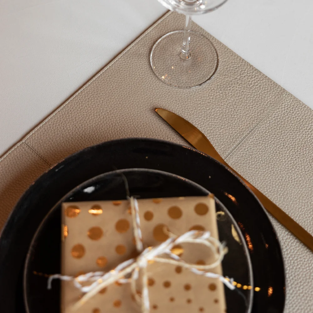 Chamada leren placemats rechthoek effen (2 stuks) taupe bij Duifhuizen