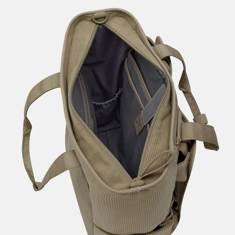 Kapten & Son Lindby Pro Cord laptoprugzak 15.6 inch khaki bij Duifhuizen