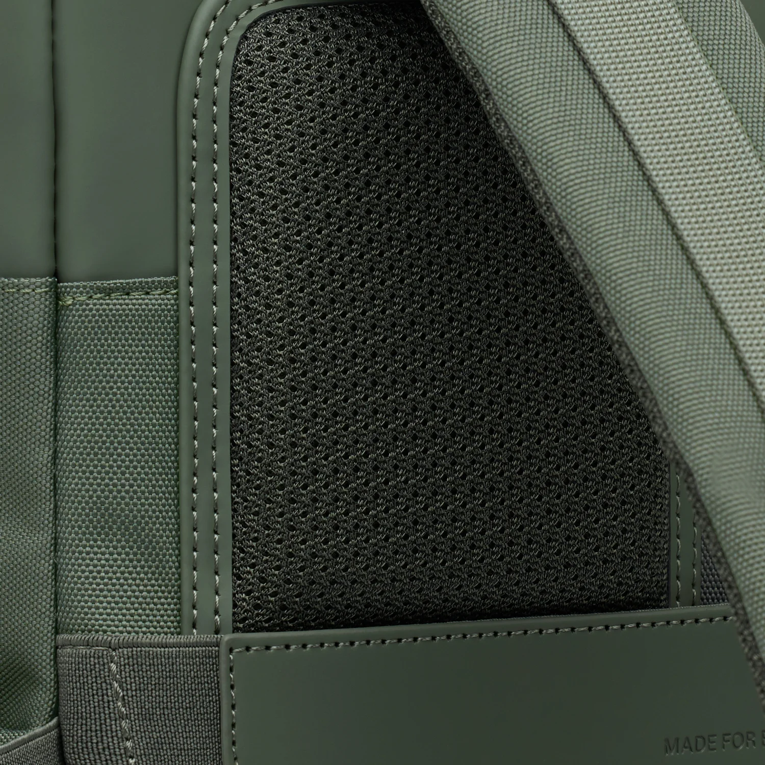 Kapten & Son Bergen Pro rugzak 15 inch dusty green bij Duifhuizen