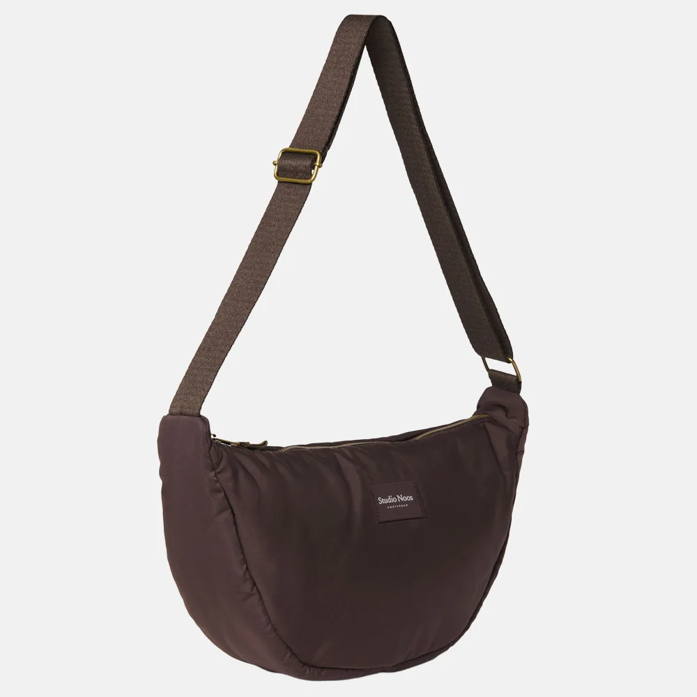 Studio Noos Puffy Adult fannypack crossbody tas bruin bij Duifhuizen
