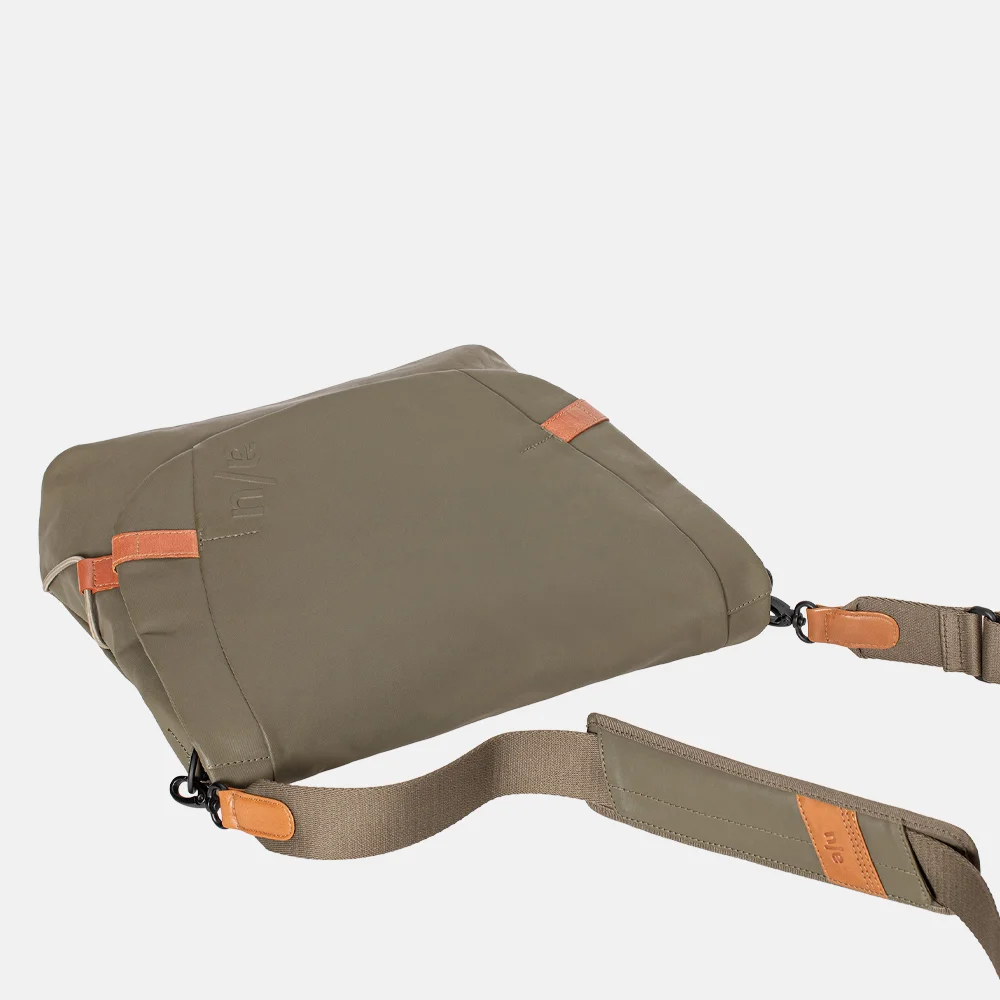 Aunts and Uncles Matsumoto schoudertas fallen rock bij Duifhuizen