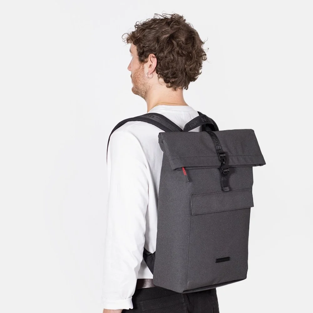 Ucon Acrobatics Phantom Jasper rugzak 16 inch asphalt reflective bij Duifhuizen