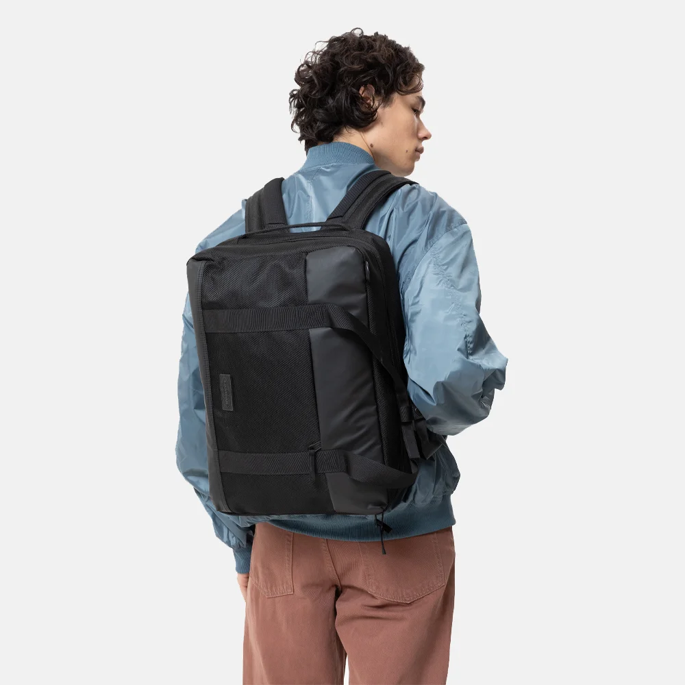 Eastpak Cnnct Coat rugzak black bij Duifhuizen